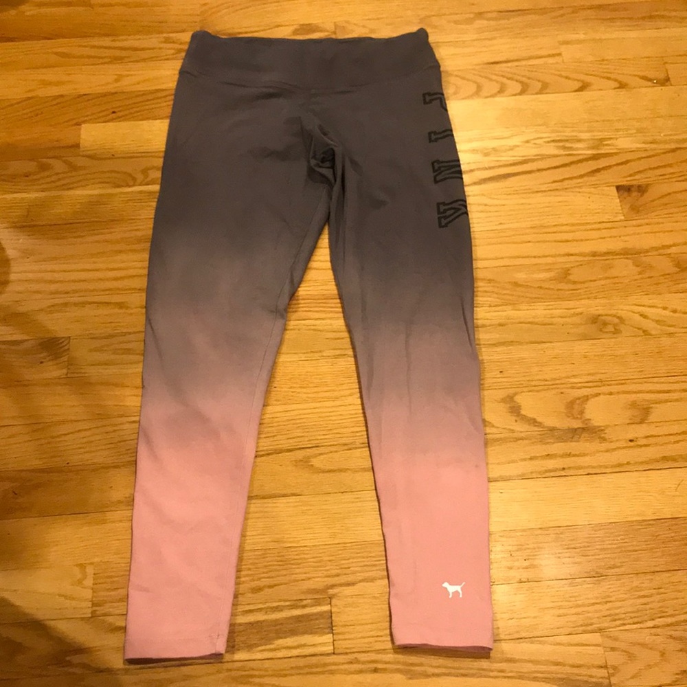 Victoria’s Secret Pink yoga leggins